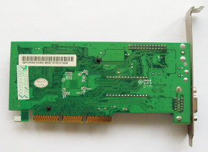 Amic Geforce 2MX 200 32MB Back